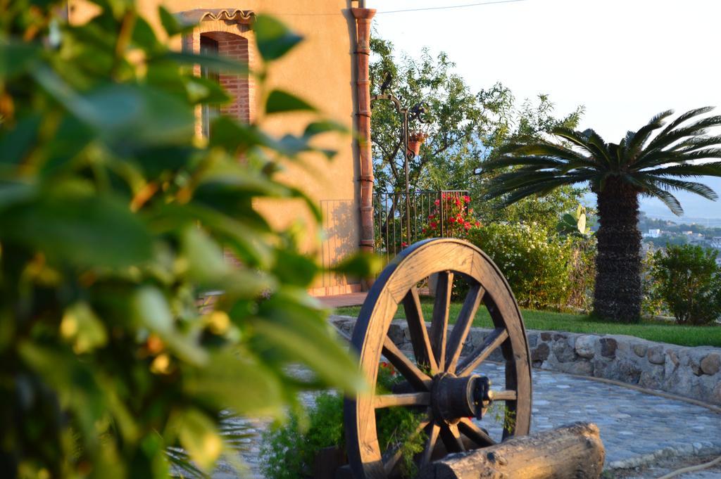 Villa Quiete Spadafora Exteriér fotografie